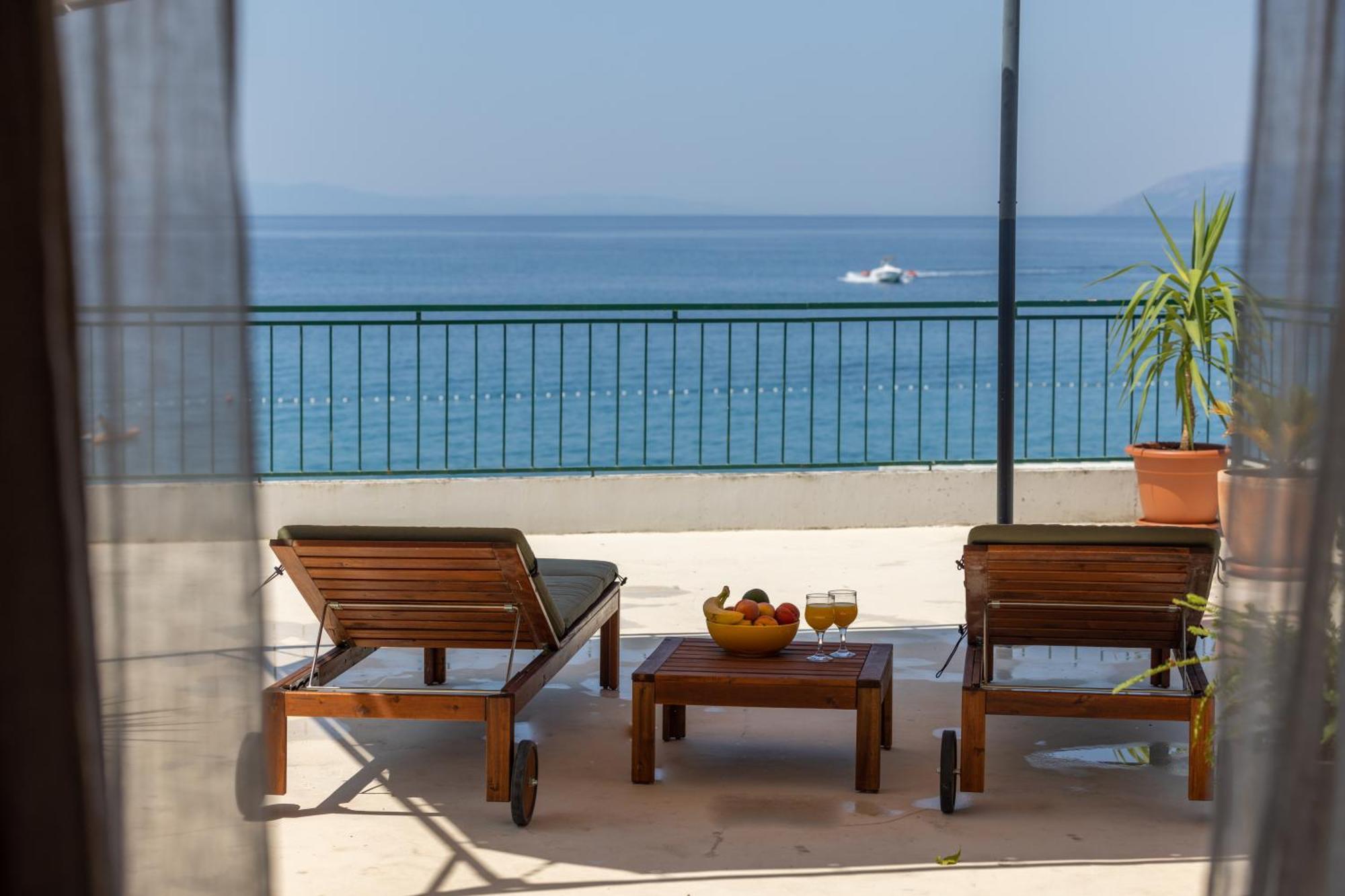 Beachfront Comfort Apartment Nives 투체피 외부 사진